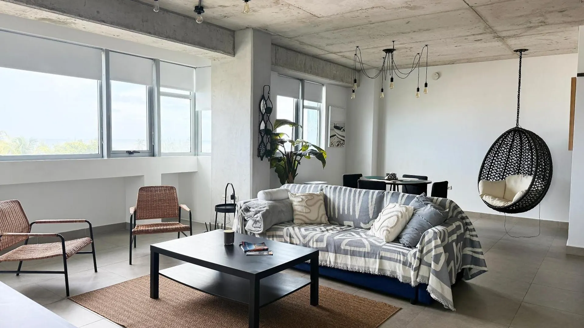 Cozy Modern Loft With Ocean View Near Old San Juan contacts
